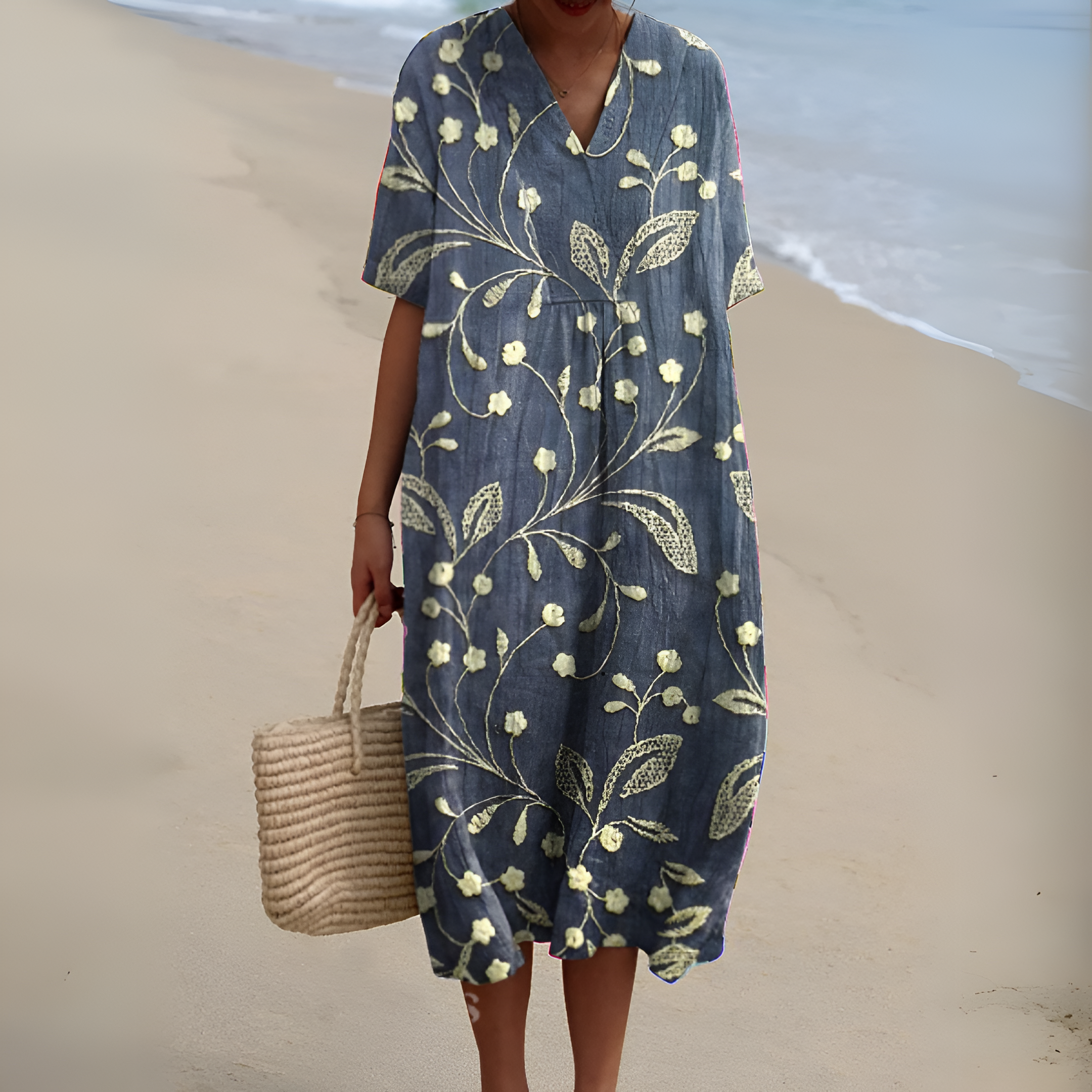 Nicole⢠| Summer Dress with Flowers