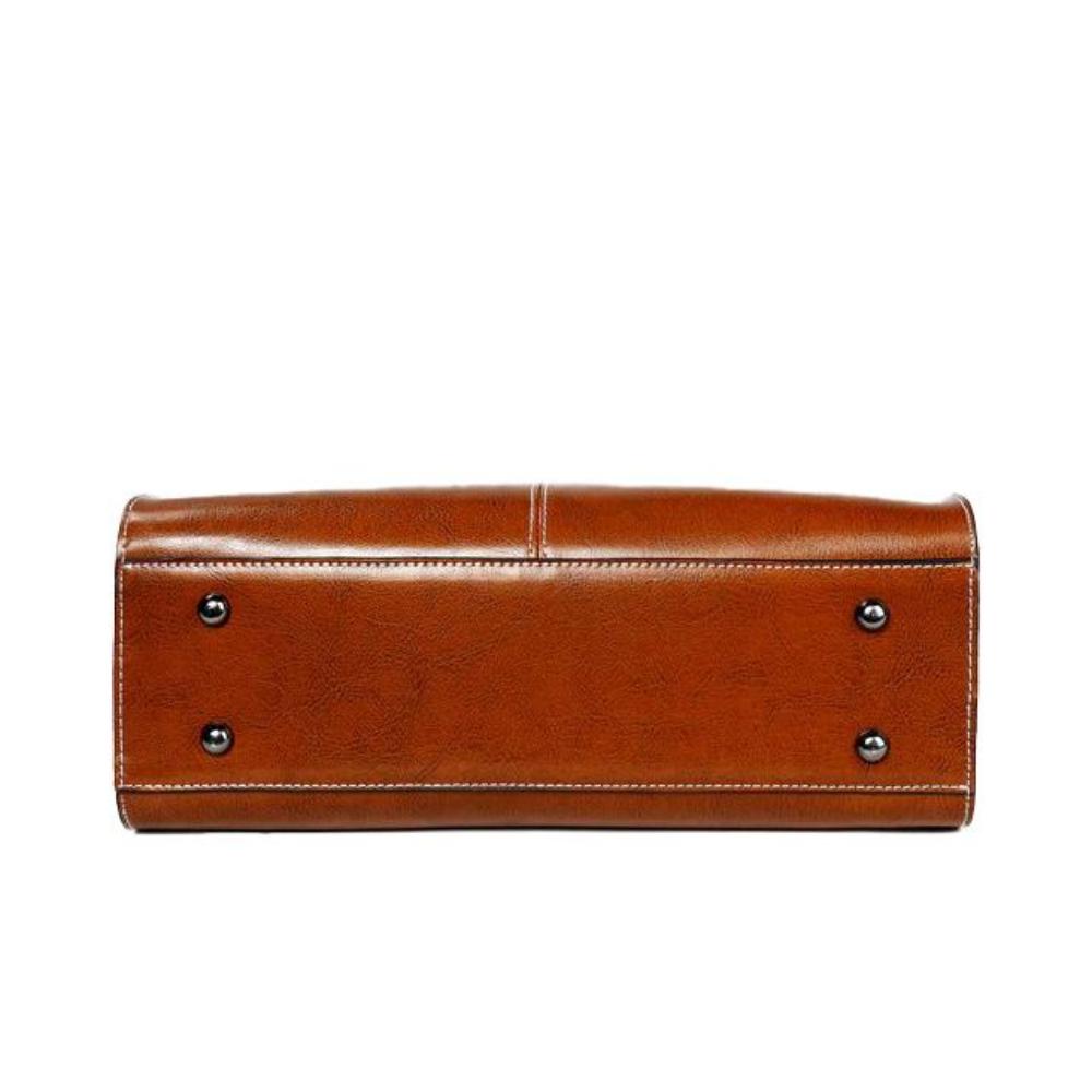 HANNELORE™ – ELEGANT LEATHER BACKPACK WITH A MODERN TWIST