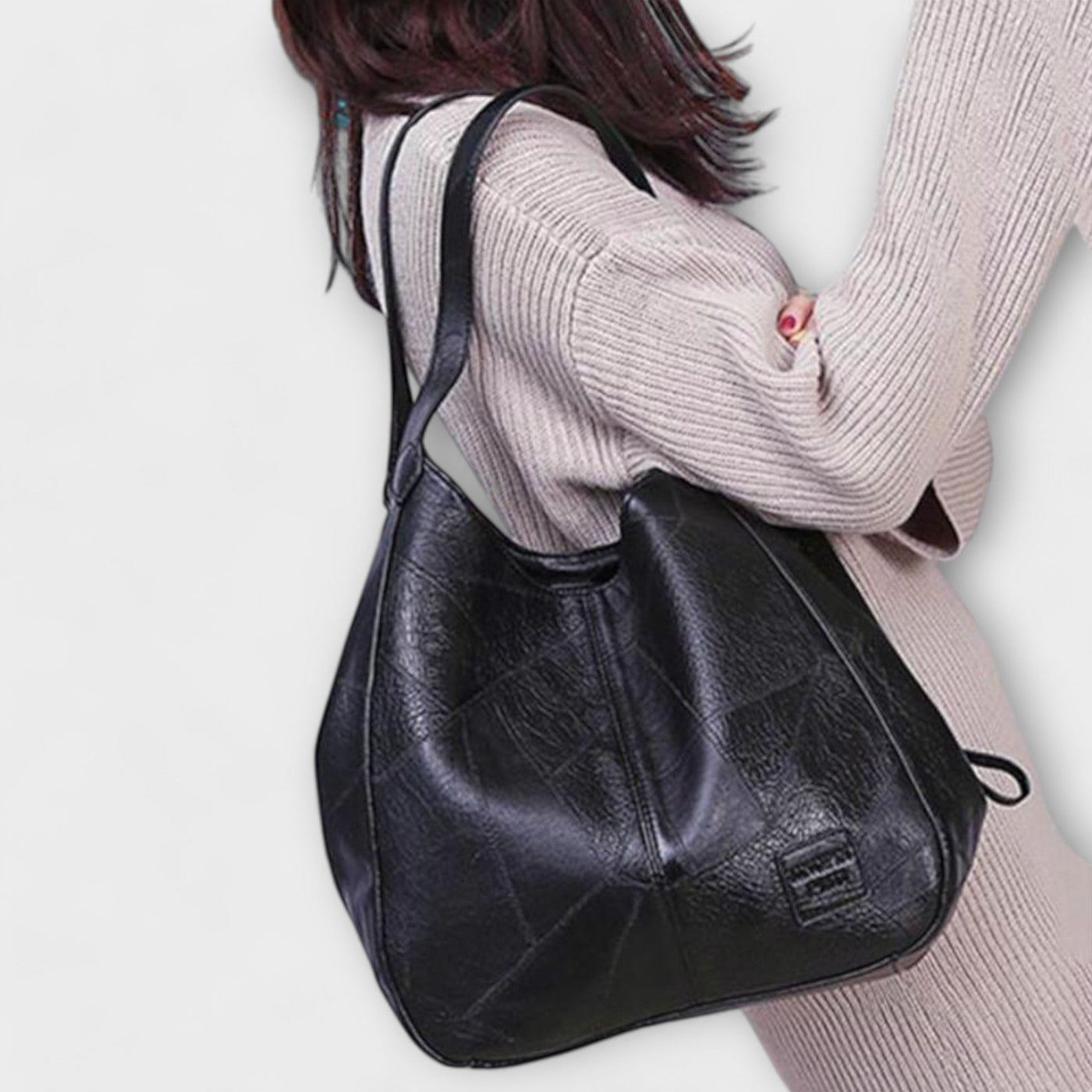 ORINÈS™ – TIMELESS LEATHER BAG WITH ELEGANT FINISH
