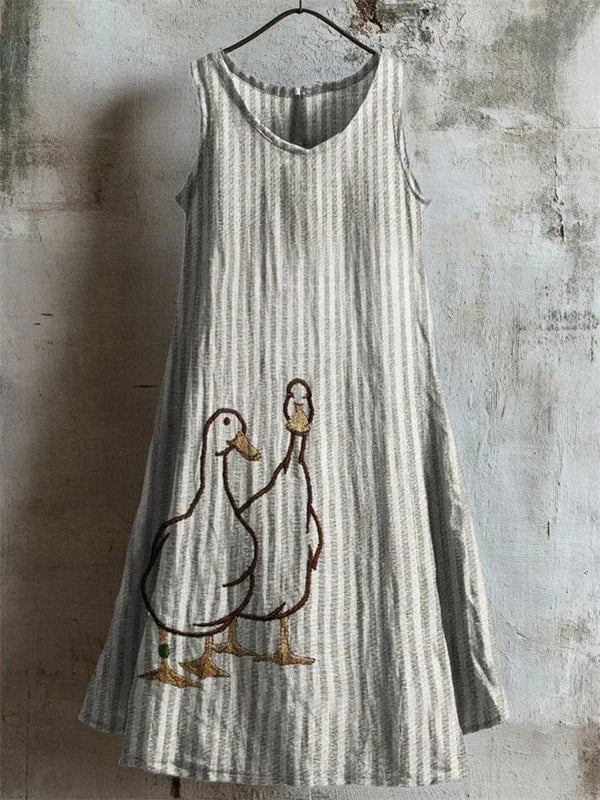 Mireille – Dress with a Twin Duck Pattern