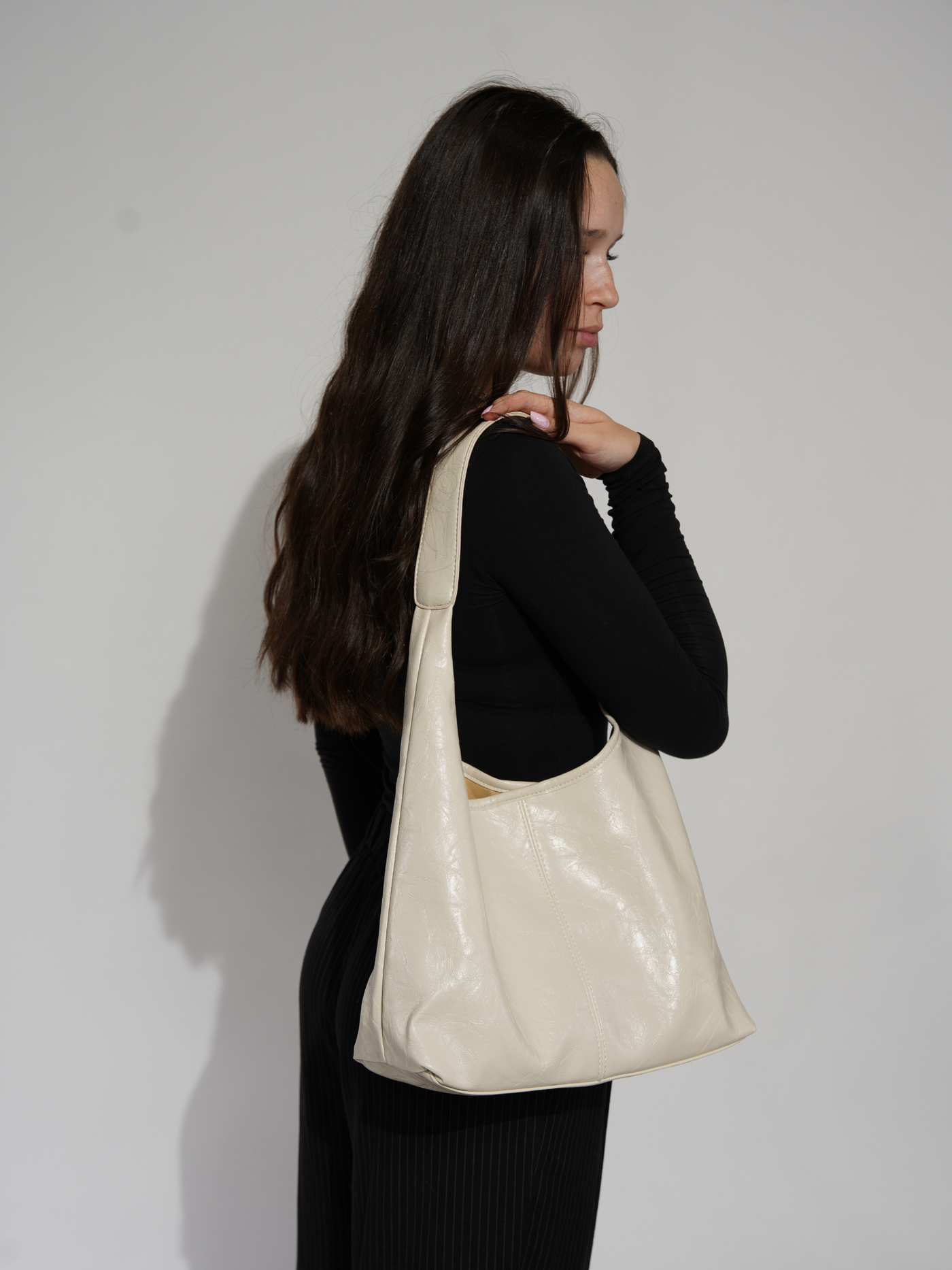 Jytte | Chic Black Hobo Bag