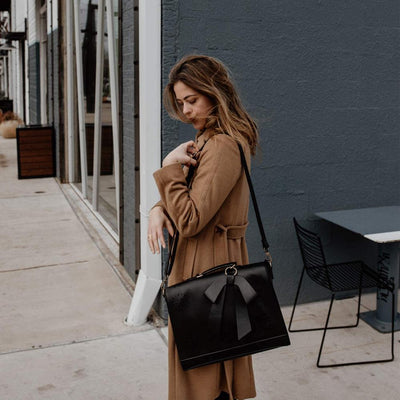 BERNADETTE™ – BAG WITH FLOWER DESIGN AND DECORATIVE BOW