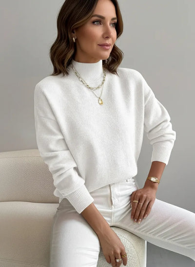Vera - Elegant and Comfortable Turtleneck