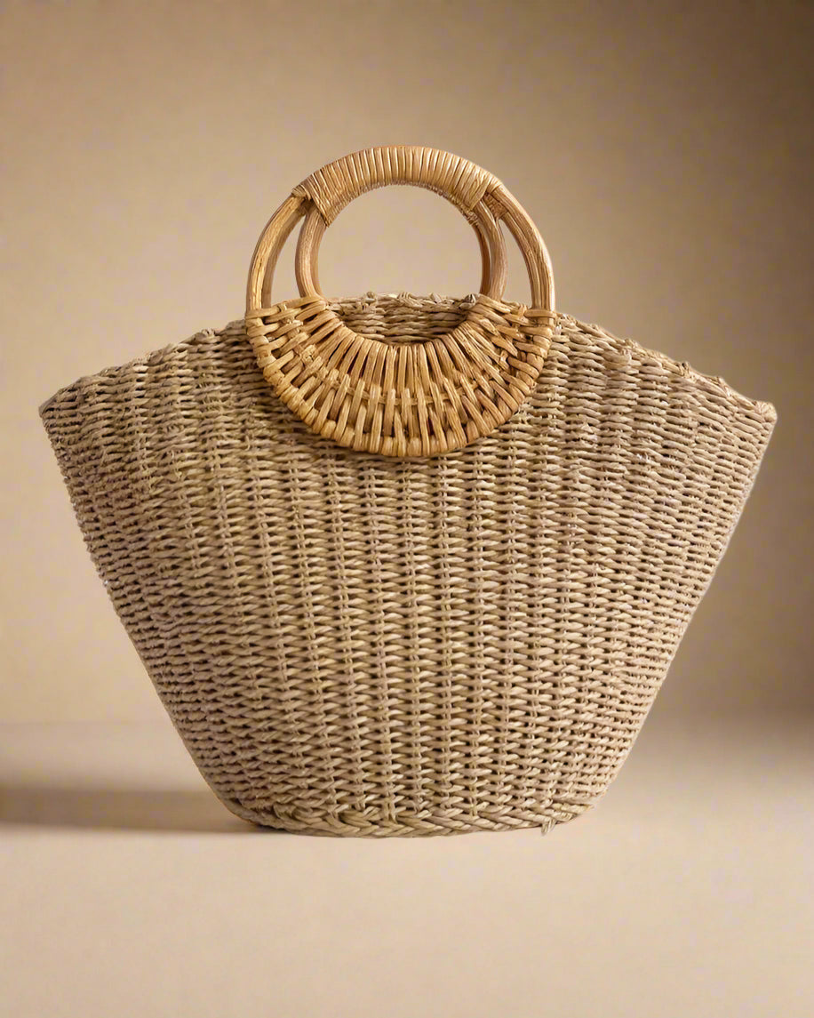 Lysa Bag | Classic Straw Woven with Elegant Shape