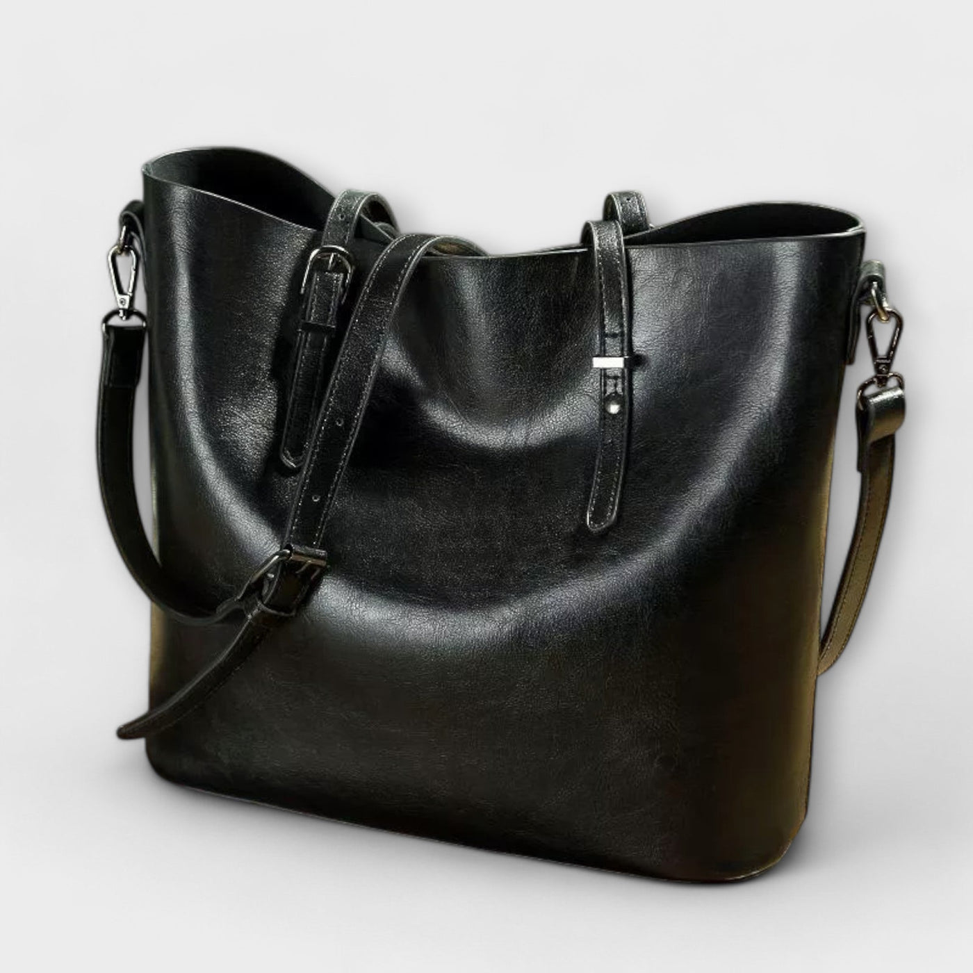 GRETA™ – TIMELESS LEATHER SHOULDER BAG WITH CLASSIC APPEAL