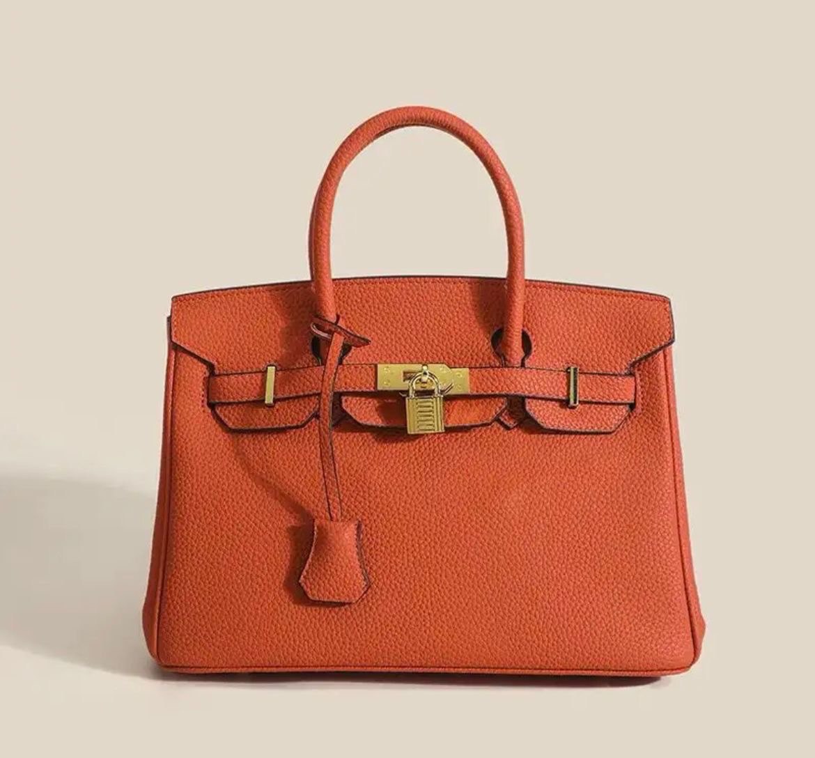 Nina | Classic Leather Handbag